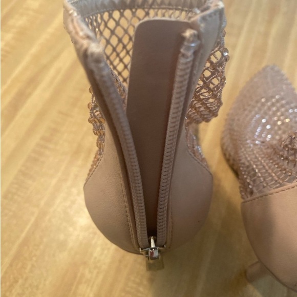 Charles by Charles David Pursue Womens Mesh Stilettos Dress Heels size 9 - Picture 9 of 11